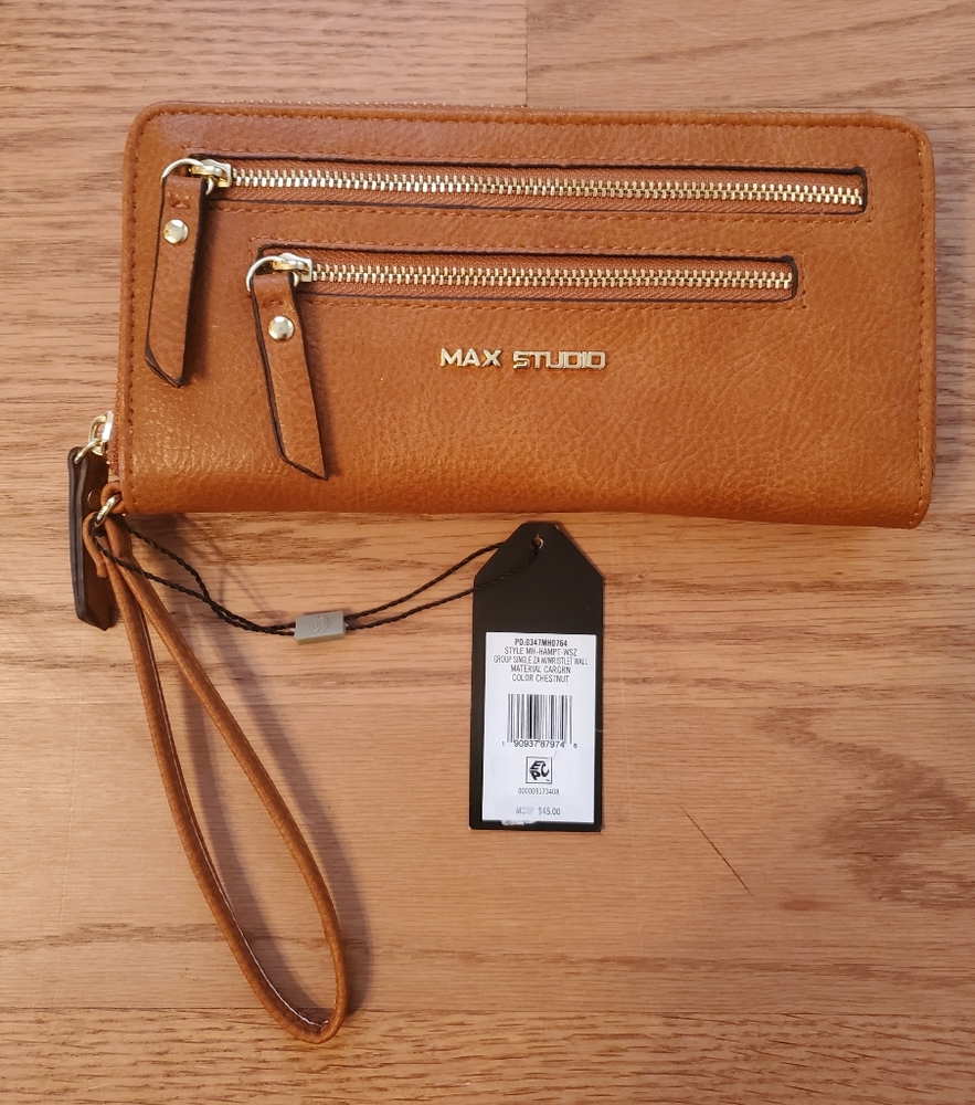 Camel Max Studio wallet